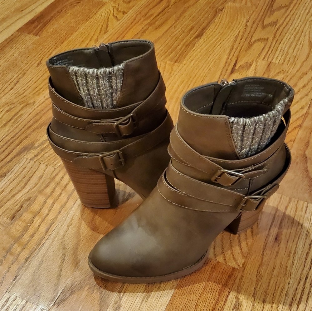 Just fab short boot.
